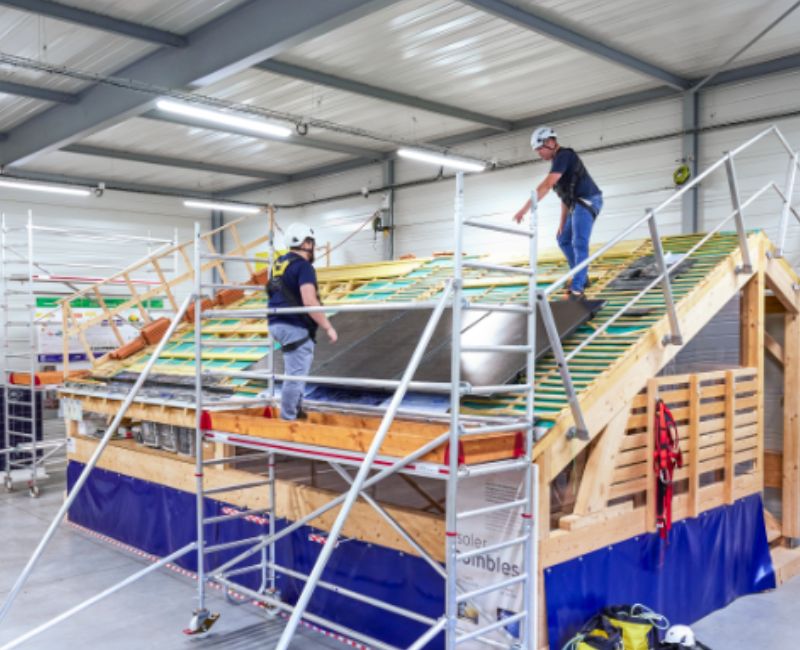formation travail en hauteur obligatoire avec échafaudage roulant
